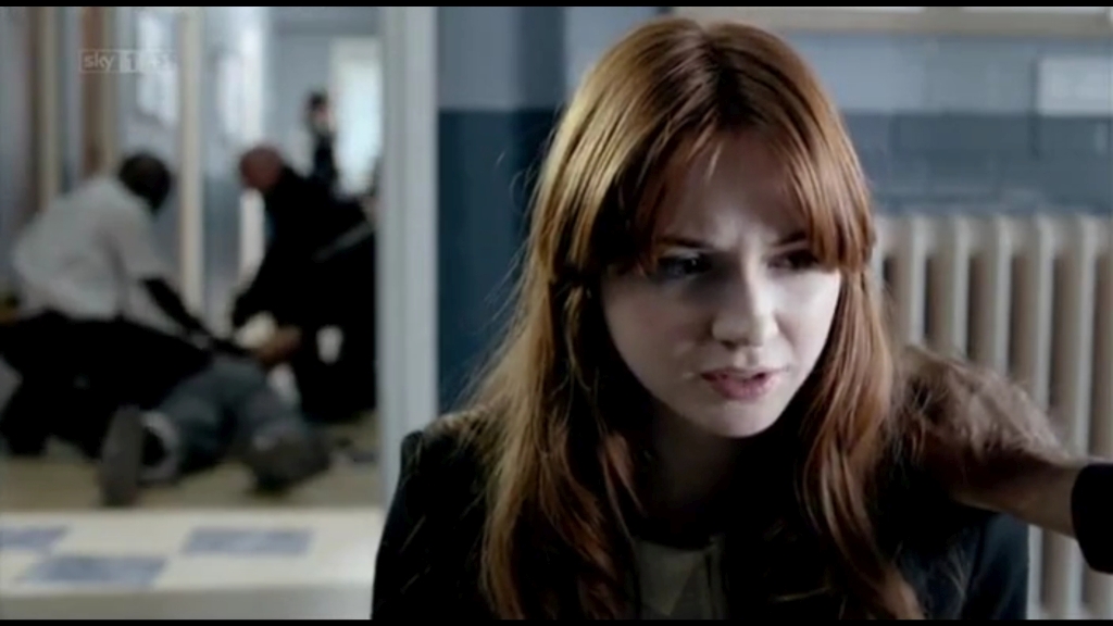 ATouchofCloth_3x01_TooClothforComfortPartOne_0033.jpg