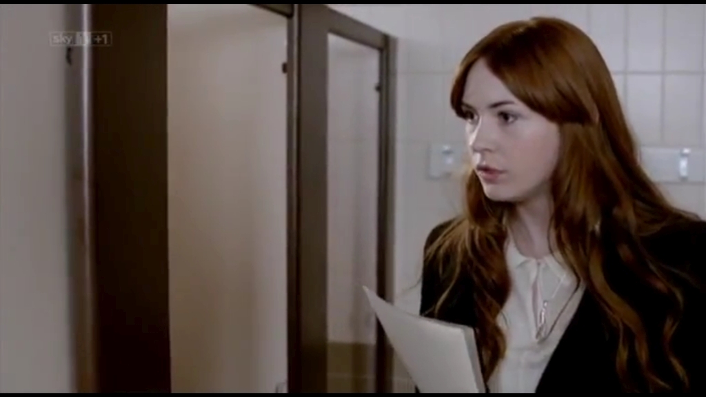 ATouchofCloth_3x01_TooClothforComfortPartOne_0055.jpg