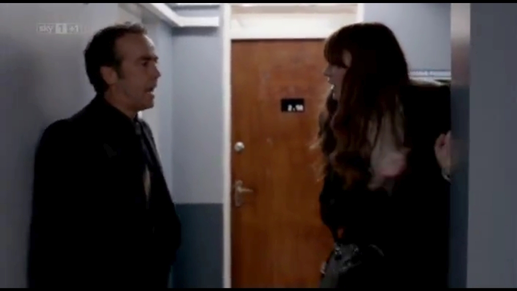 ATouchofCloth_3x01_TooClothforComfortPartOne_0073.jpg