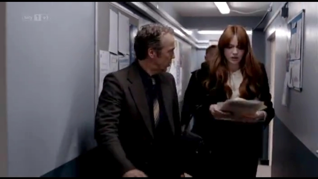 ATouchofCloth_3x01_TooClothforComfortPartOne_0076.jpg