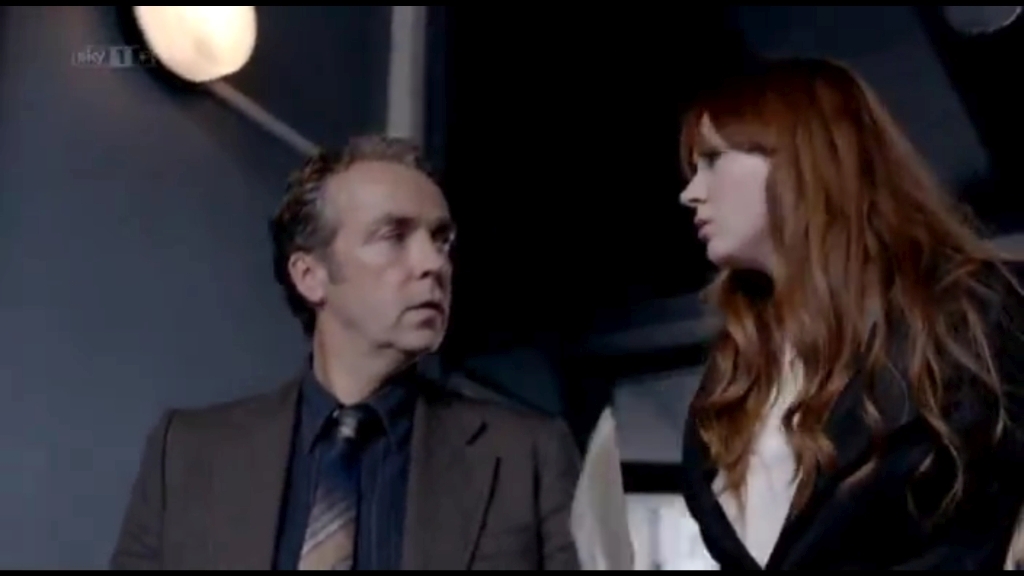 ATouchofCloth_3x01_TooClothforComfortPartOne_0081.jpg