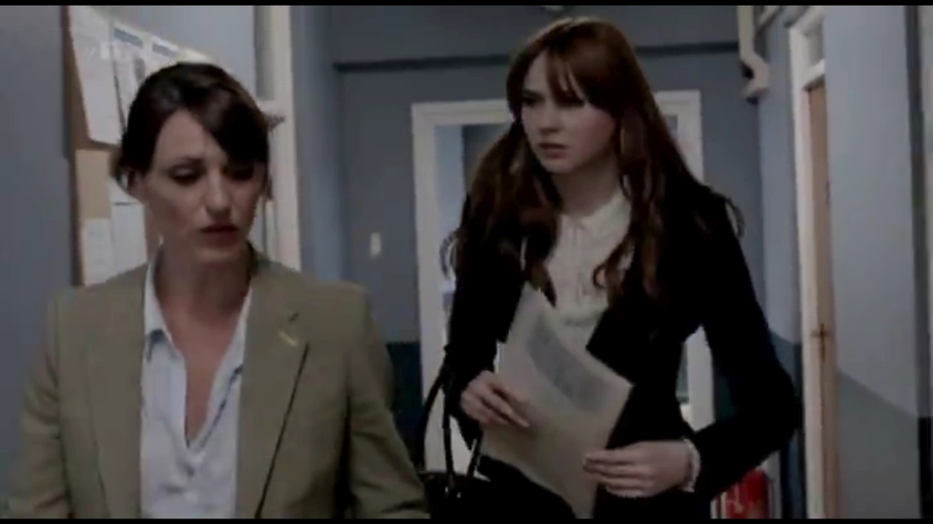 ATouchofCloth_3x01_TooClothforComfortPartOne_0111.jpg ATouchofCloth_3x01_TooClothforComfortPartOne_0111.jpg
