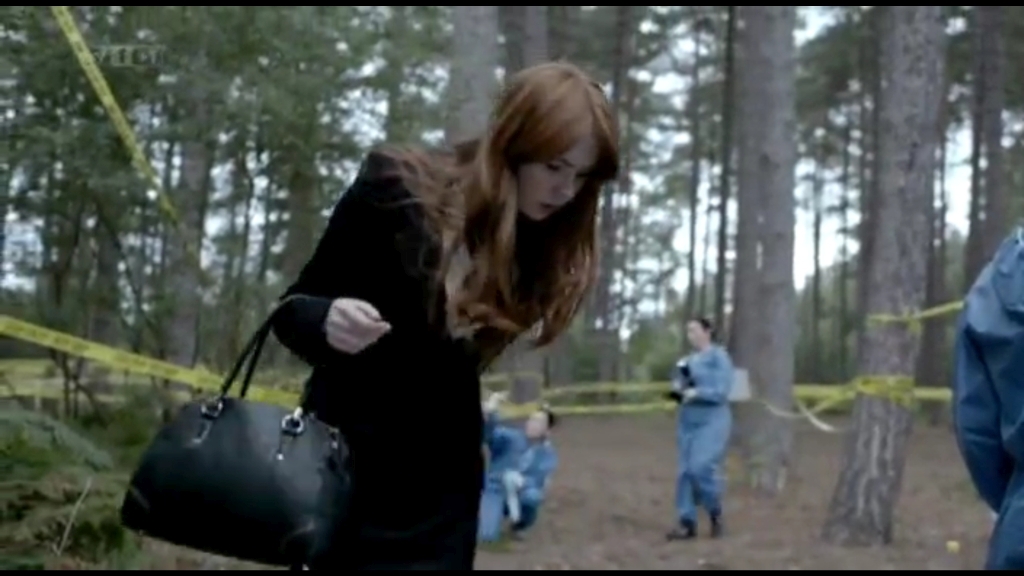 ATouchofCloth_3x01_TooClothforComfortPartOne_0140.jpg