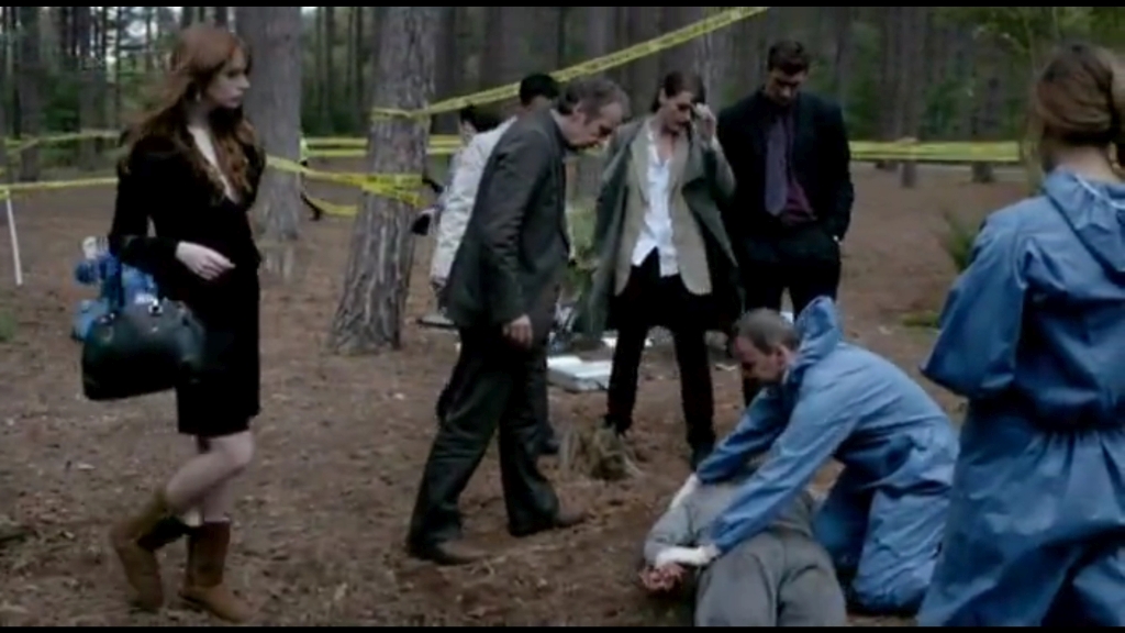 ATouchofCloth_3x01_TooClothforComfortPartOne_0146.jpg