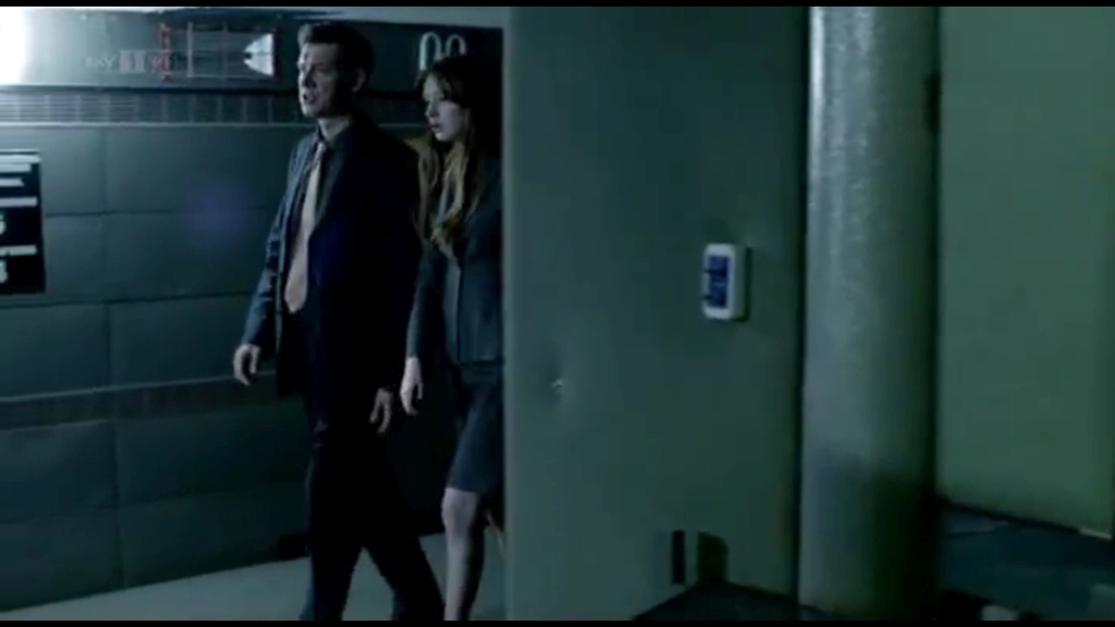 ATouchofCloth_3x01_TooClothforComfortPartOne_0202.jpg