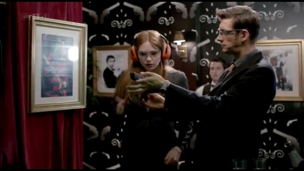 ATouchofCloth_3x01_TooClothforComfortPartOne_0228.jpg ATouchofCloth_3x01_TooClothforComfortPartOne_0228.jpg