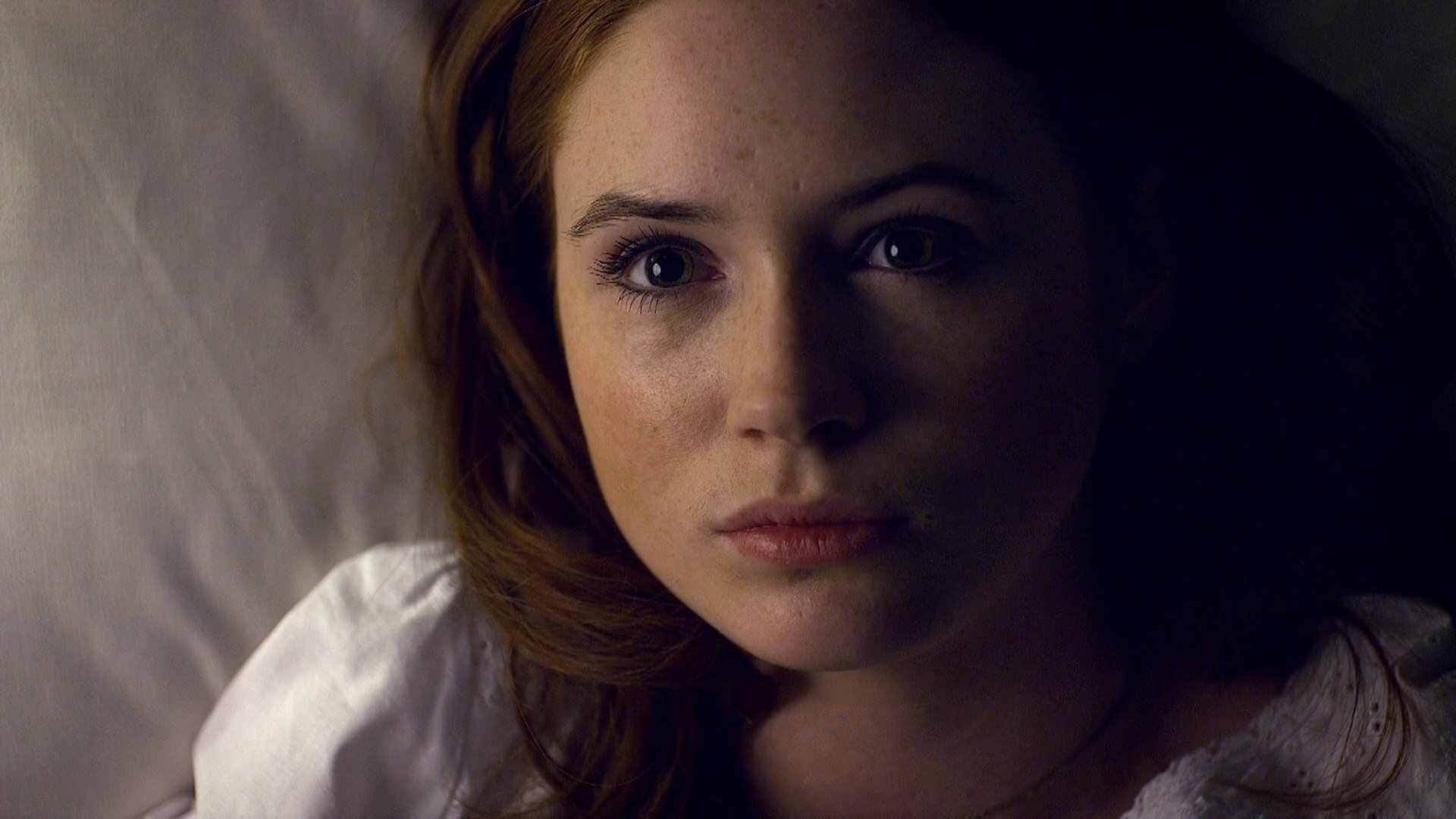 DoctorWho_5x01_TheEleventhHour_0401.jpg