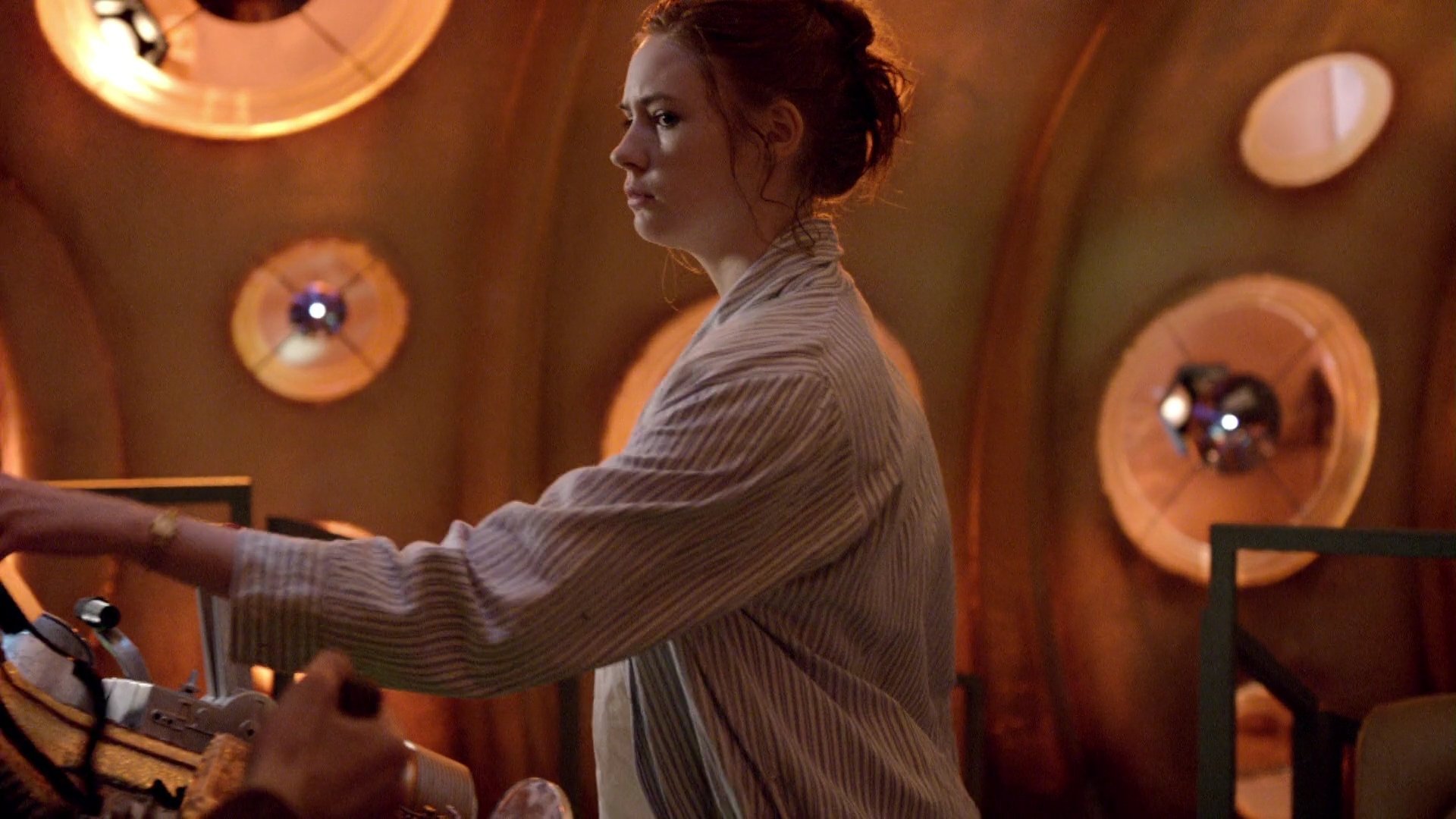 DoctorWho_5x02_TheBeastBelow_0477.jpg
