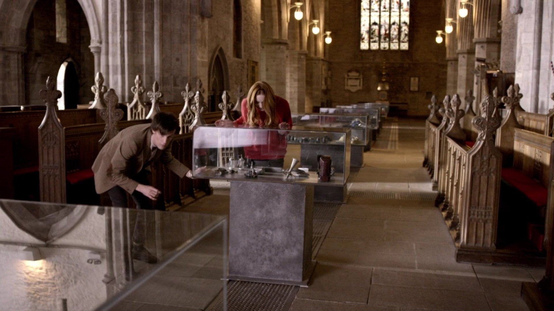 DoctorWho_5x04_TheTimeofAngels_0003.jpg