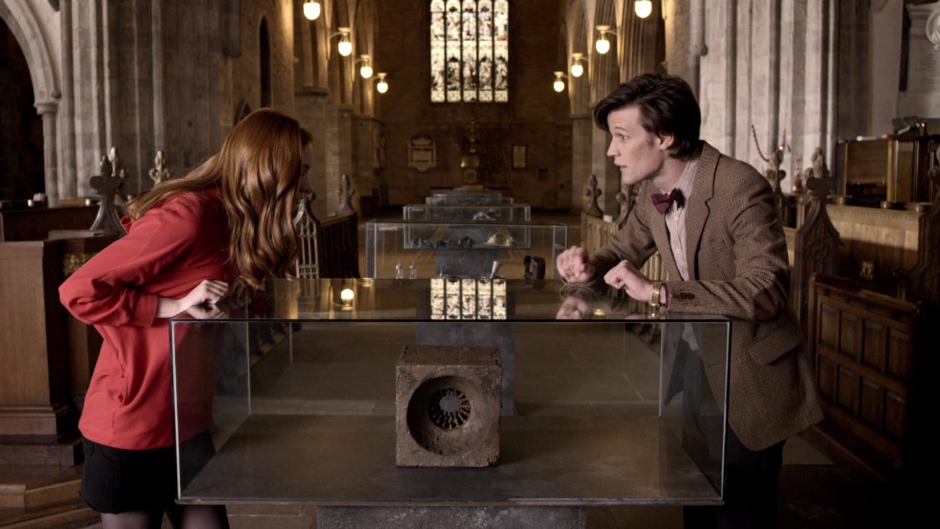 DoctorWho_5x04_TheTimeofAngels_0010.jpg