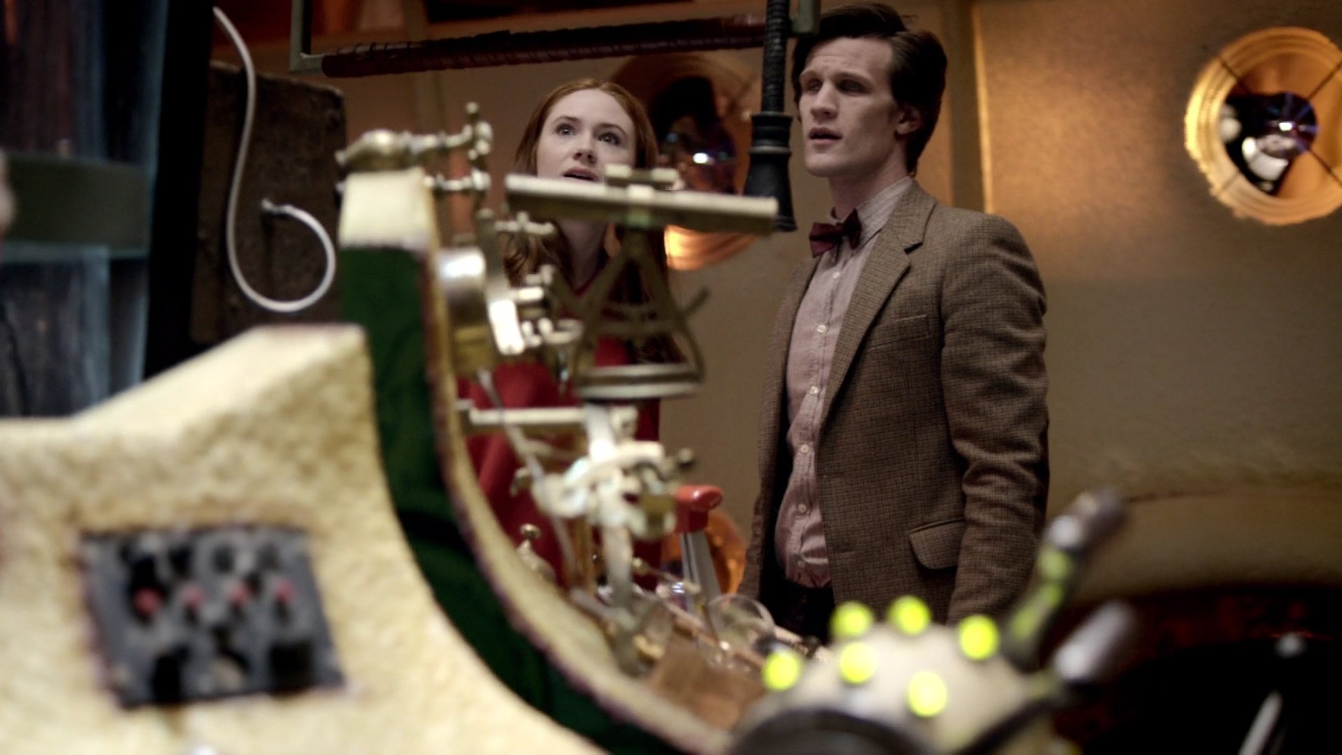 DoctorWho_5x04_TheTimeofAngels_0018.jpg