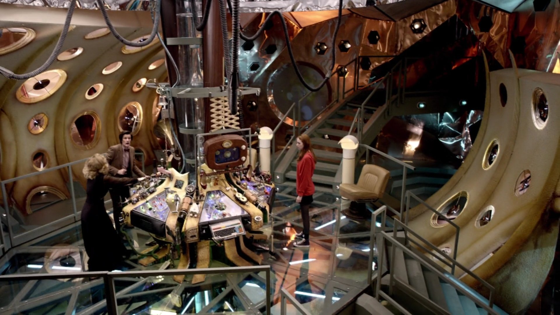 DoctorWho_5x04_TheTimeofAngels_0023.jpg