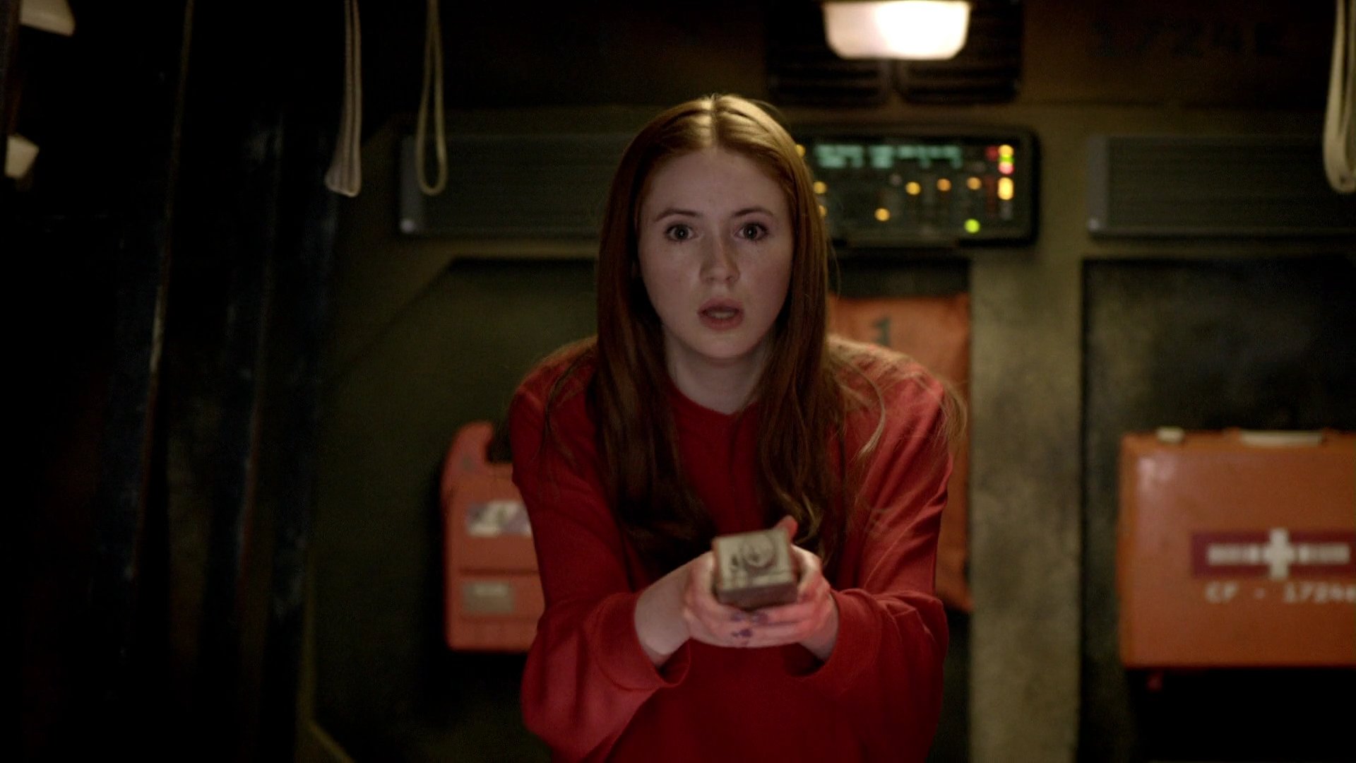 DoctorWho_5x04_TheTimeofAngels_0204.jpg