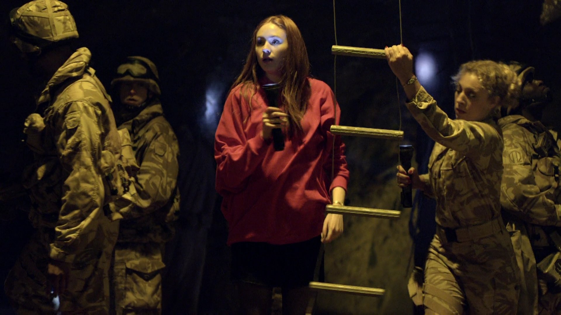 DoctorWho_5x04_TheTimeofAngels_0244.jpg