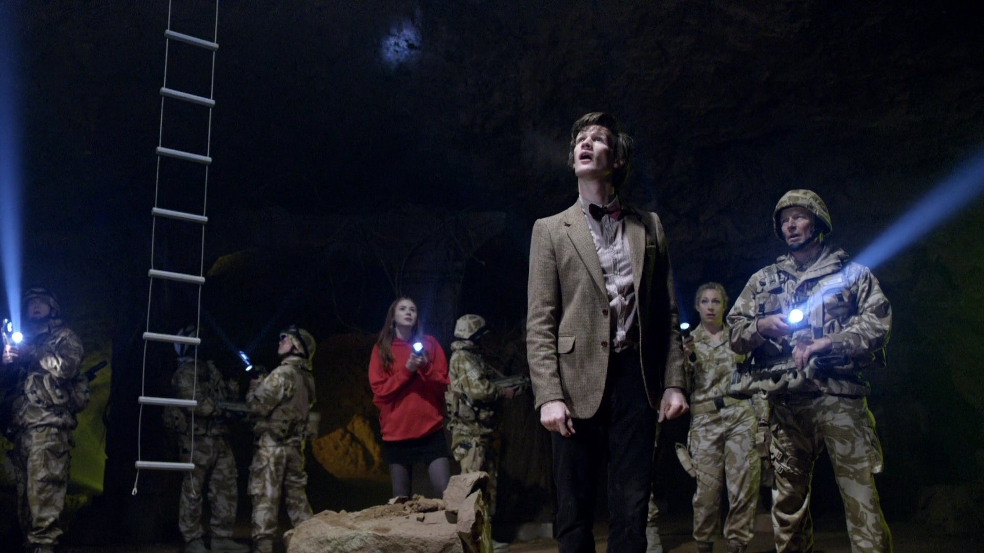 DoctorWho_5x04_TheTimeofAngels_0248.jpg