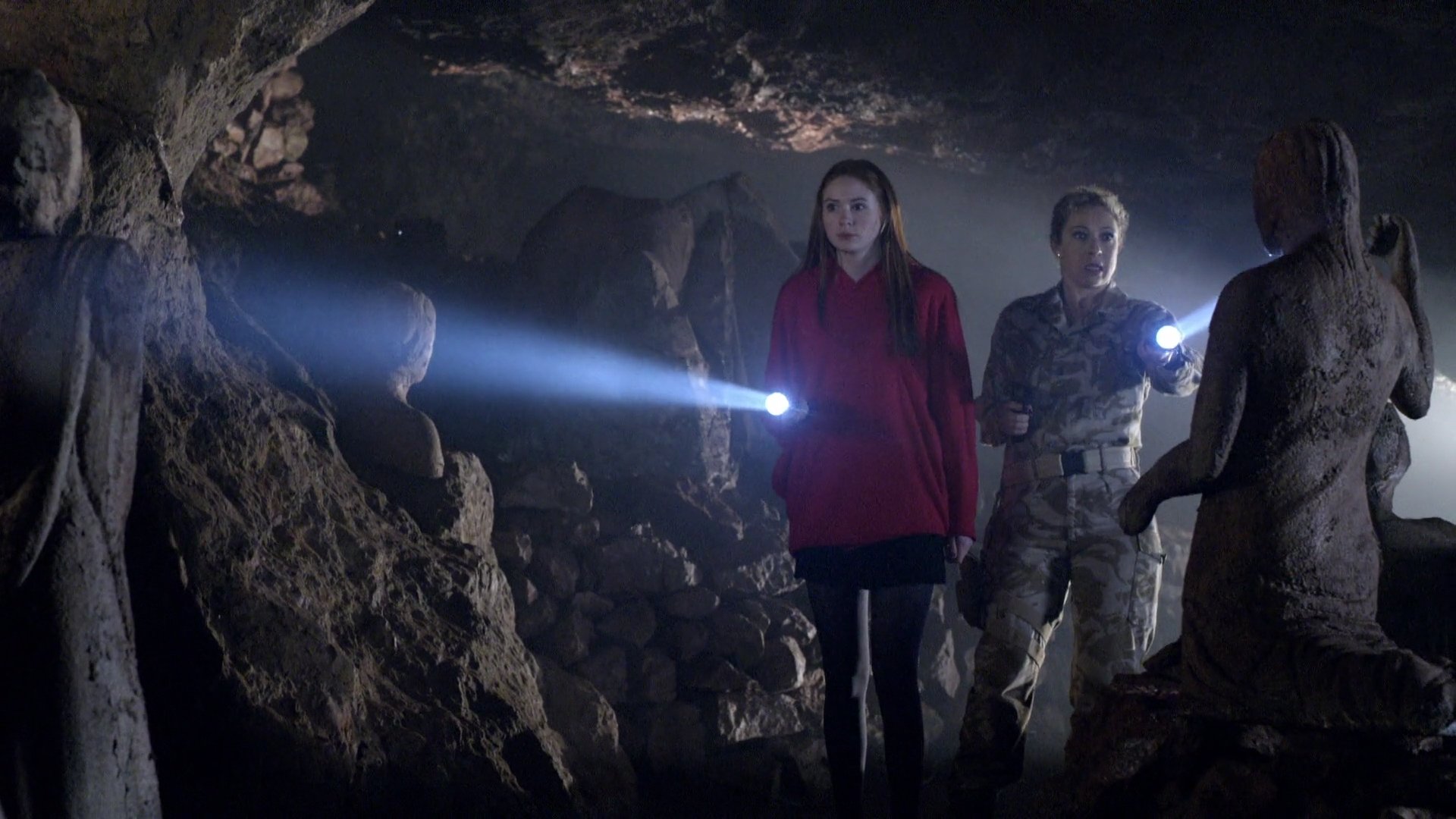 DoctorWho_5x04_TheTimeofAngels_0315.jpg
