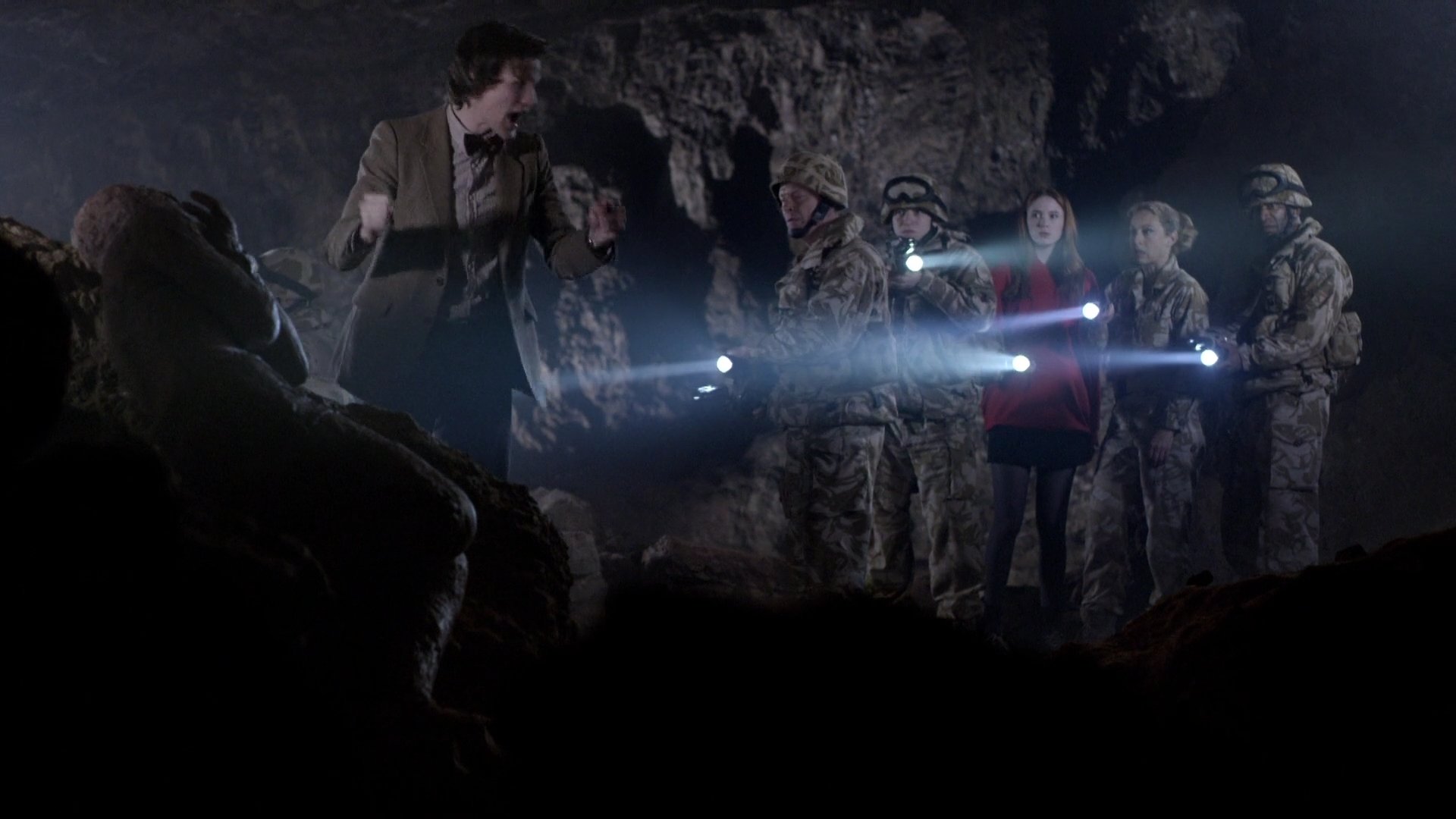 DoctorWho_5x04_TheTimeofAngels_0323.jpg