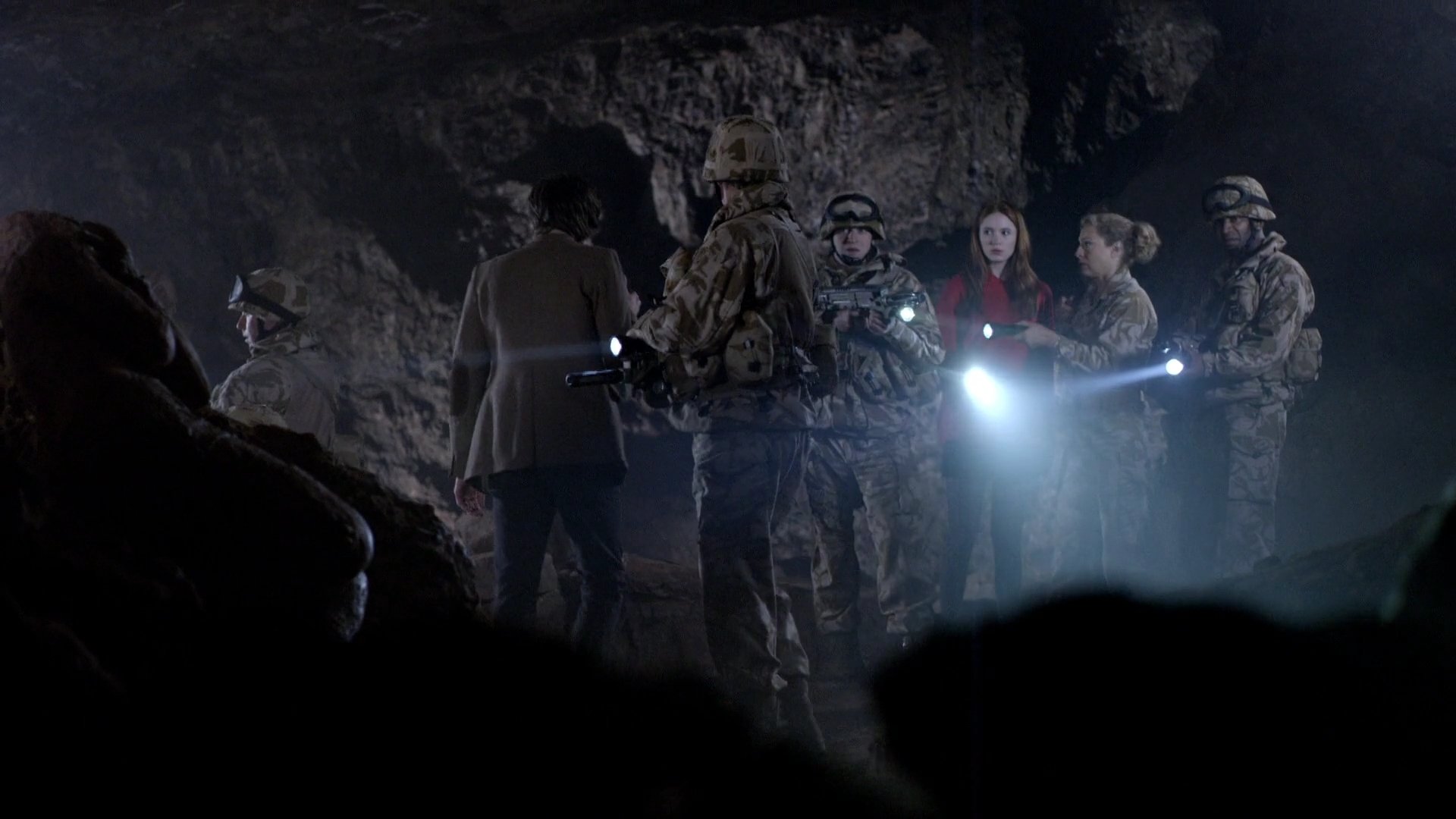 DoctorWho_5x04_TheTimeofAngels_0330.jpg