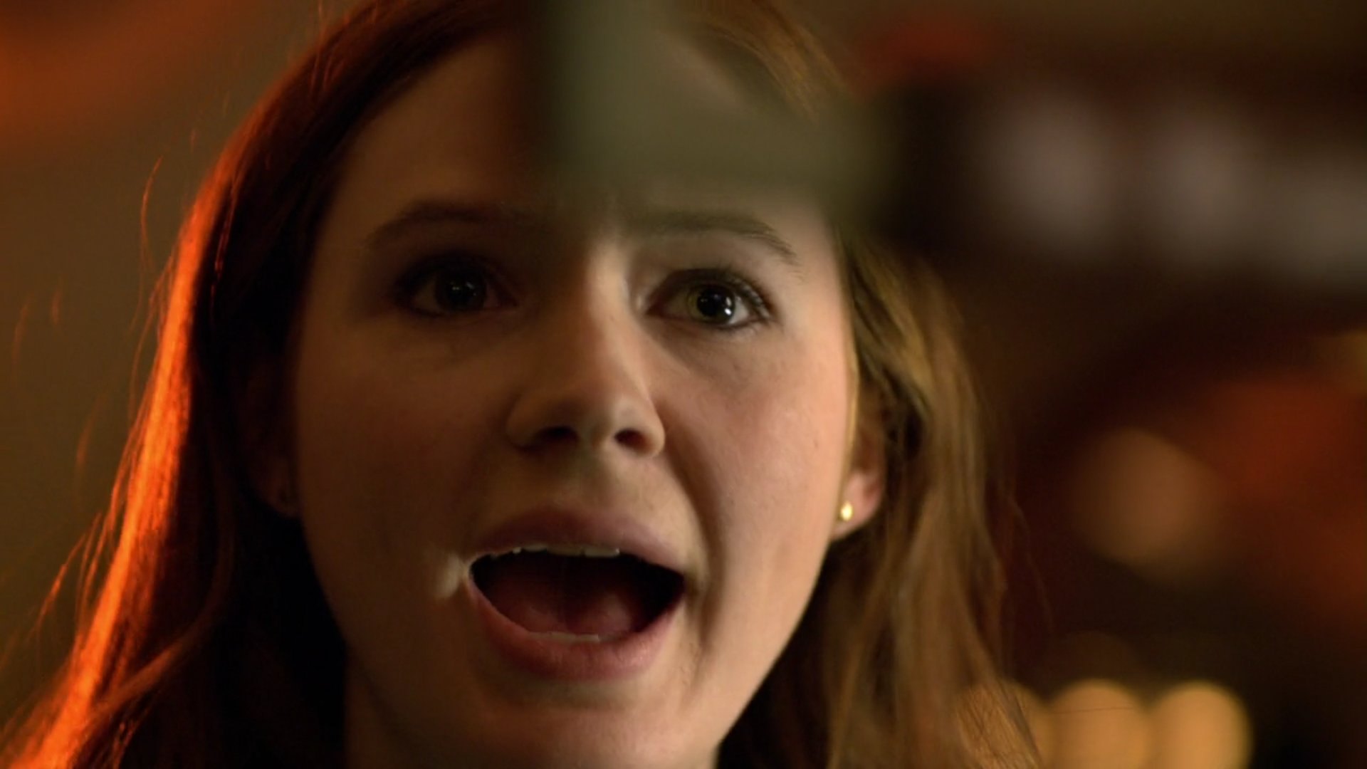 DoctorWho_5x11_TheLodger_0121.jpg