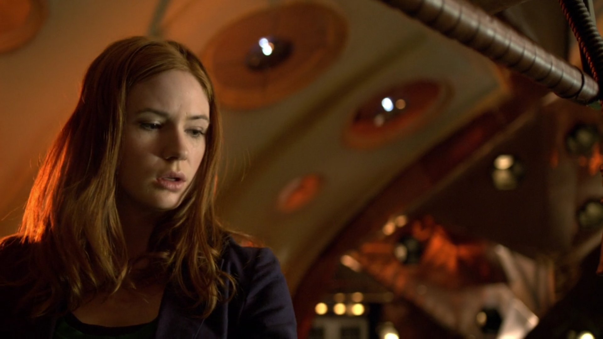 DoctorWho_5x11_TheLodger_0130.jpg