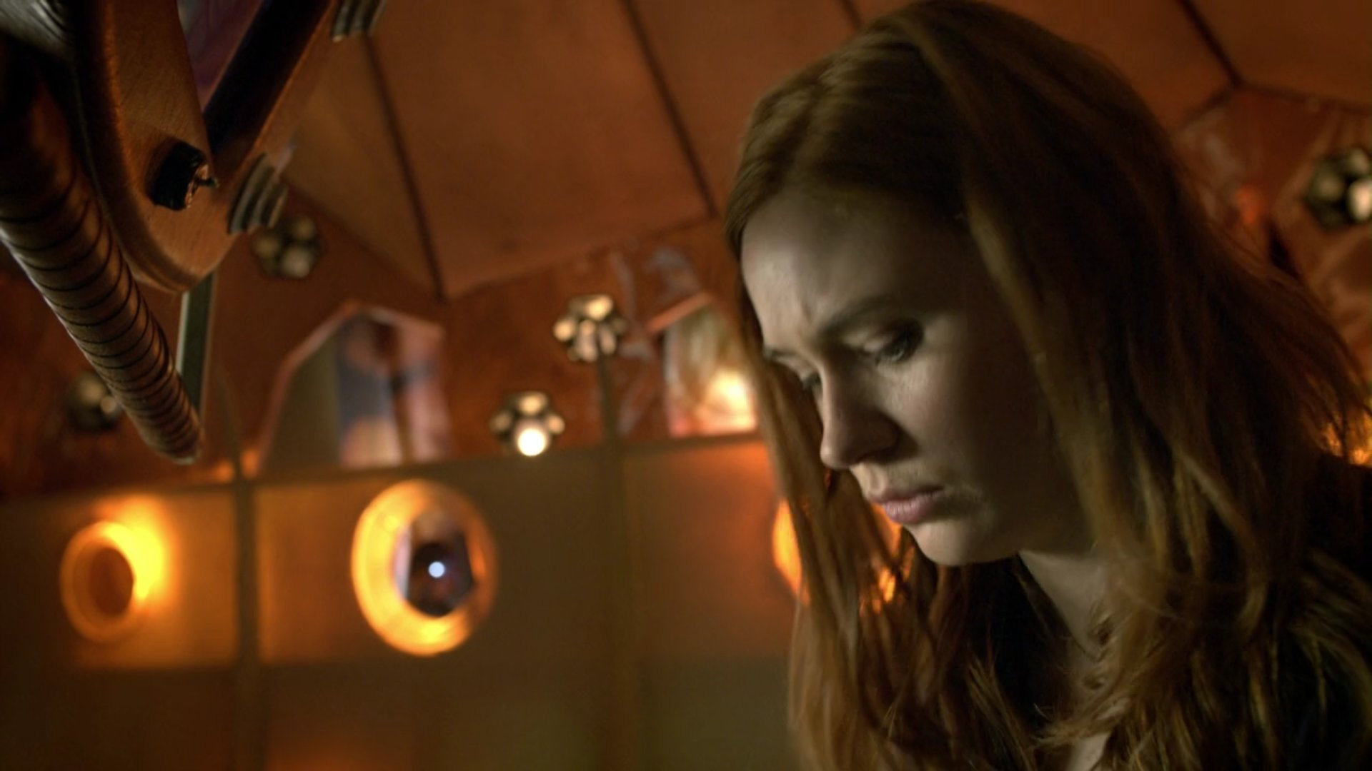DoctorWho_5x11_TheLodger_0148.jpg