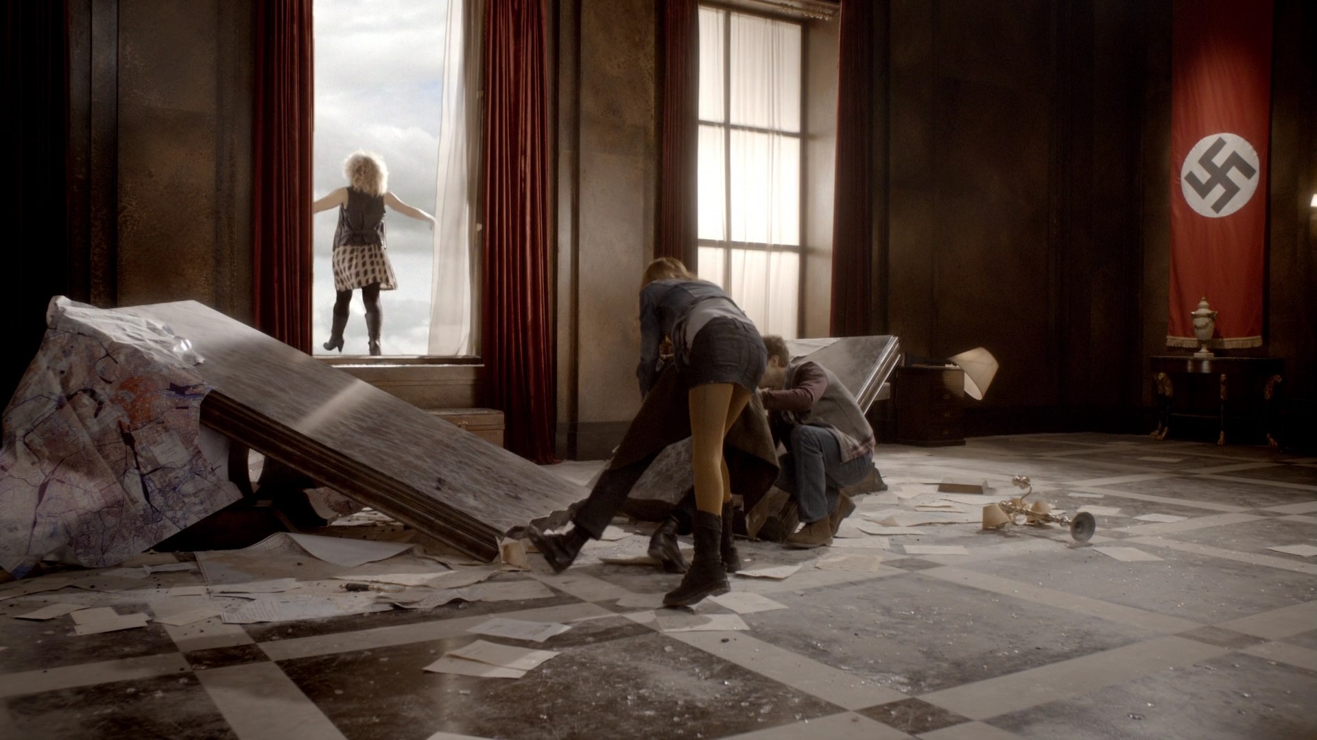 DoctorWho_6x08LetsKillHitler_0253.jpg