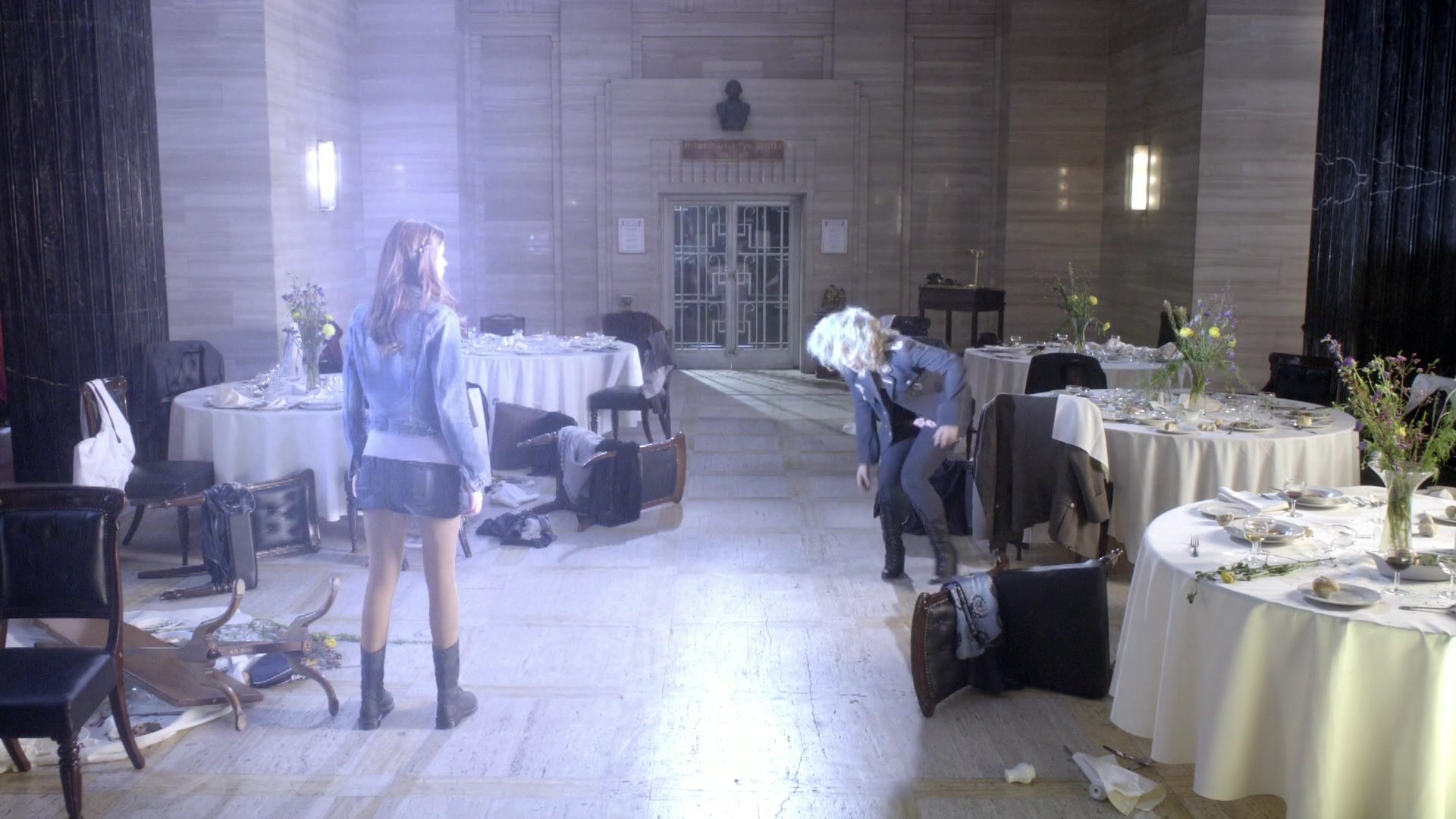 DoctorWho_6x08LetsKillHitler_0383.jpg