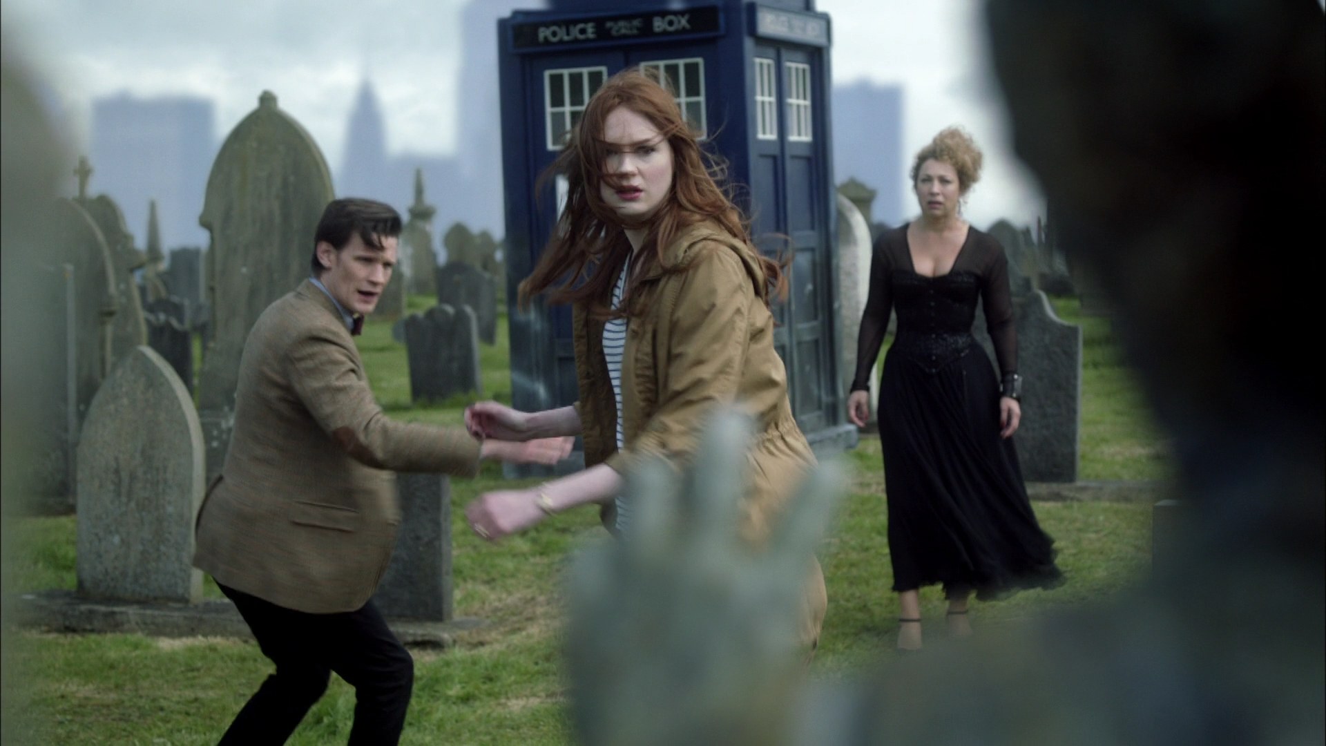 DoctorWho_7x05_TheAngelsTakeManhattan_0594.jpg