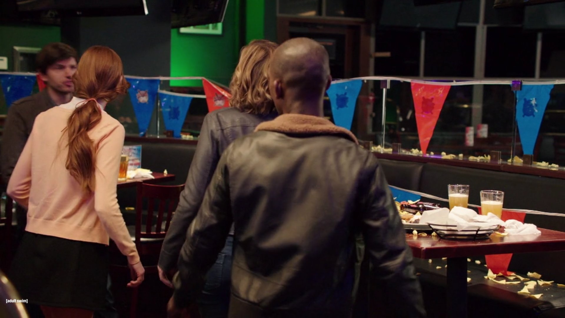 NTSFSDSUV_3x05_TGIMurder_0001.jpg