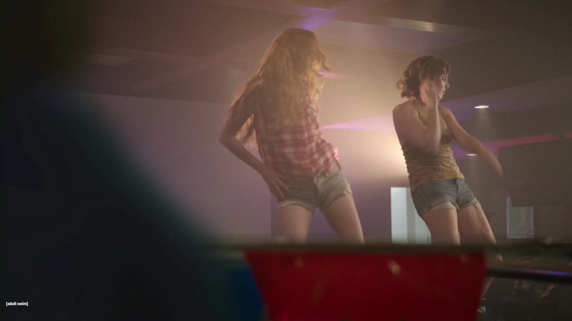 NTSFSDSUV_3x05_TGIMurder_0087.jpg