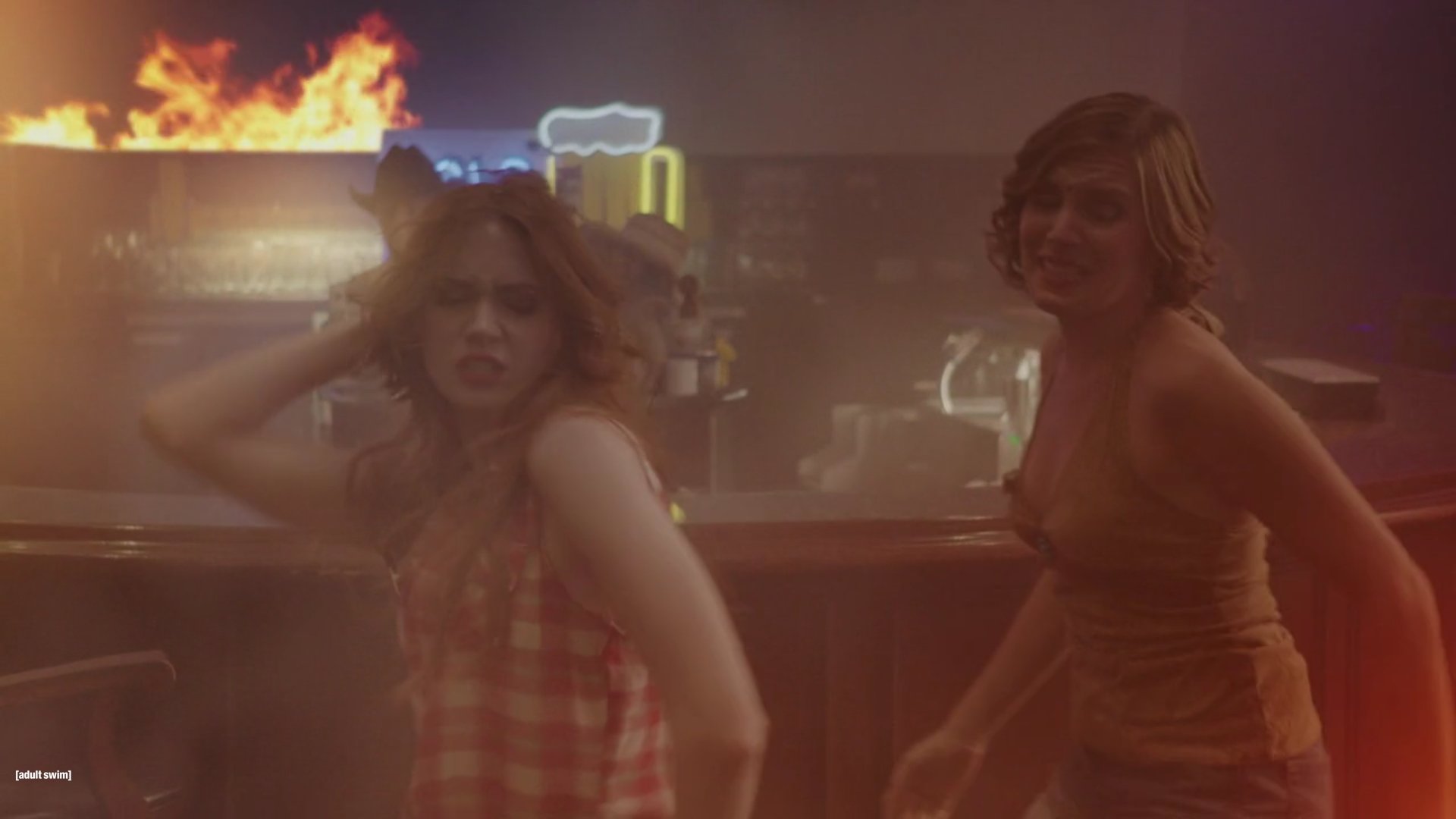 NTSFSDSUV_3x05_TGIMurder_0108.jpg