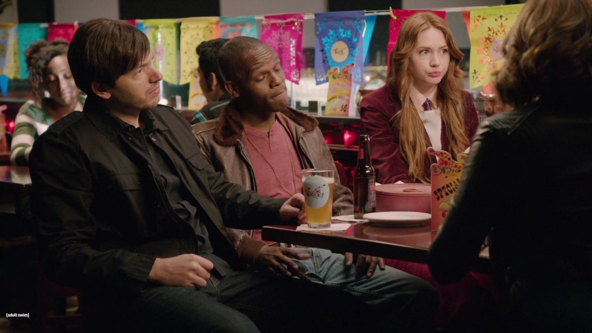 NTSFSDSUV_3x05_TGIMurder_0114.jpg