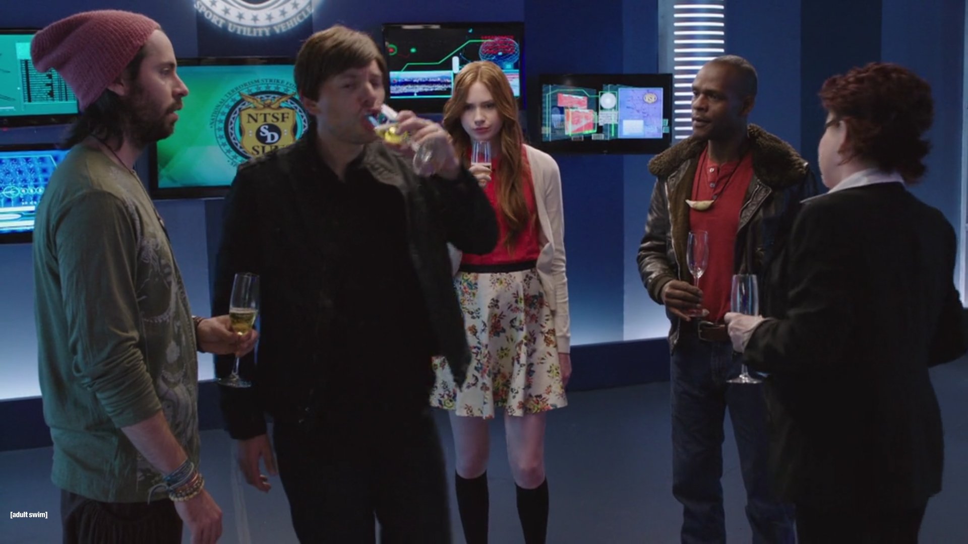 NTSFSDSUV_3x07_DrivetoSwallow_0081.jpg