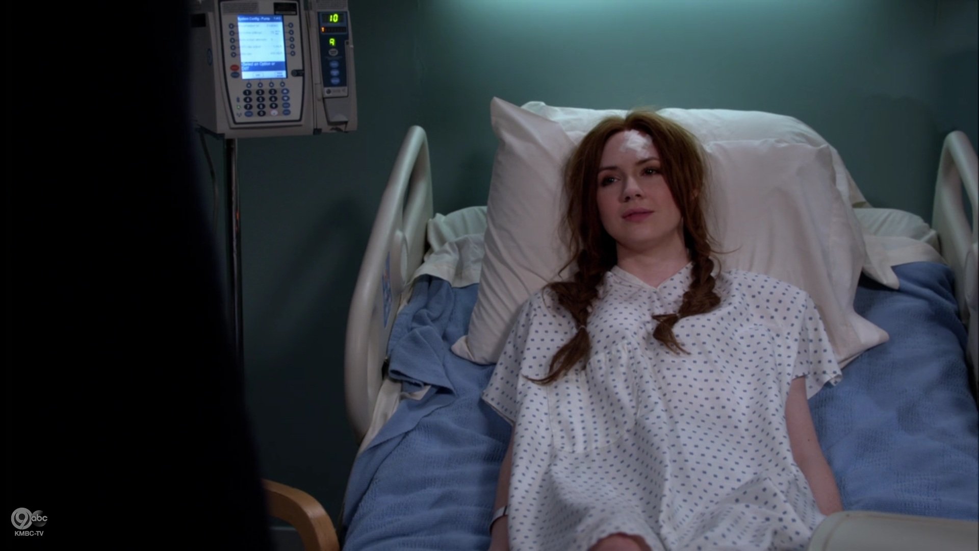 Selfie_1x02_Un-TagMyHeart_0409.jpg