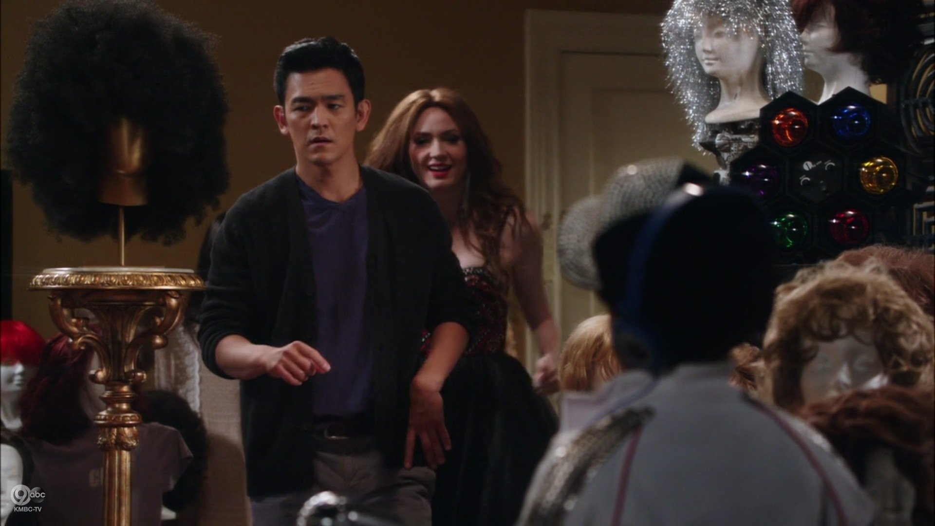 Selfie_1x04_NuggetofWisdom_0300.jpg Selfie_1x04_NuggetofWisdom_0300.jpg