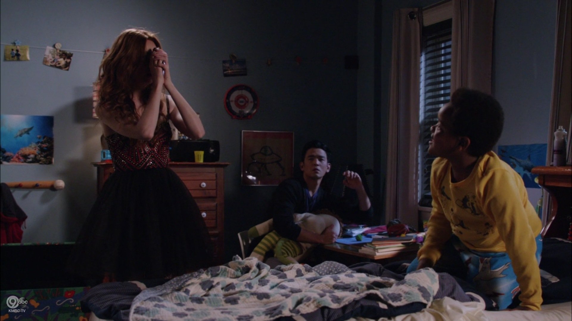 Selfie_1x04_NuggetofWisdom_0405.jpg