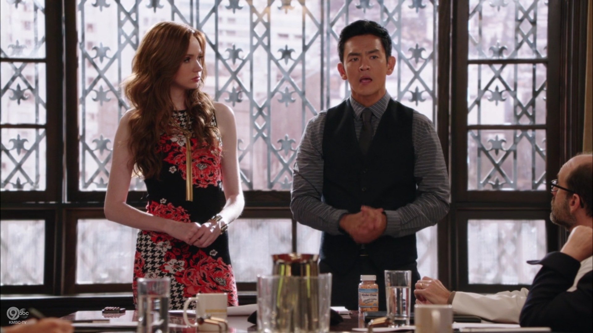 Selfie_1x04_NuggetofWisdom_0446.jpg Selfie_1x04_NuggetofWisdom_0446.jpg
