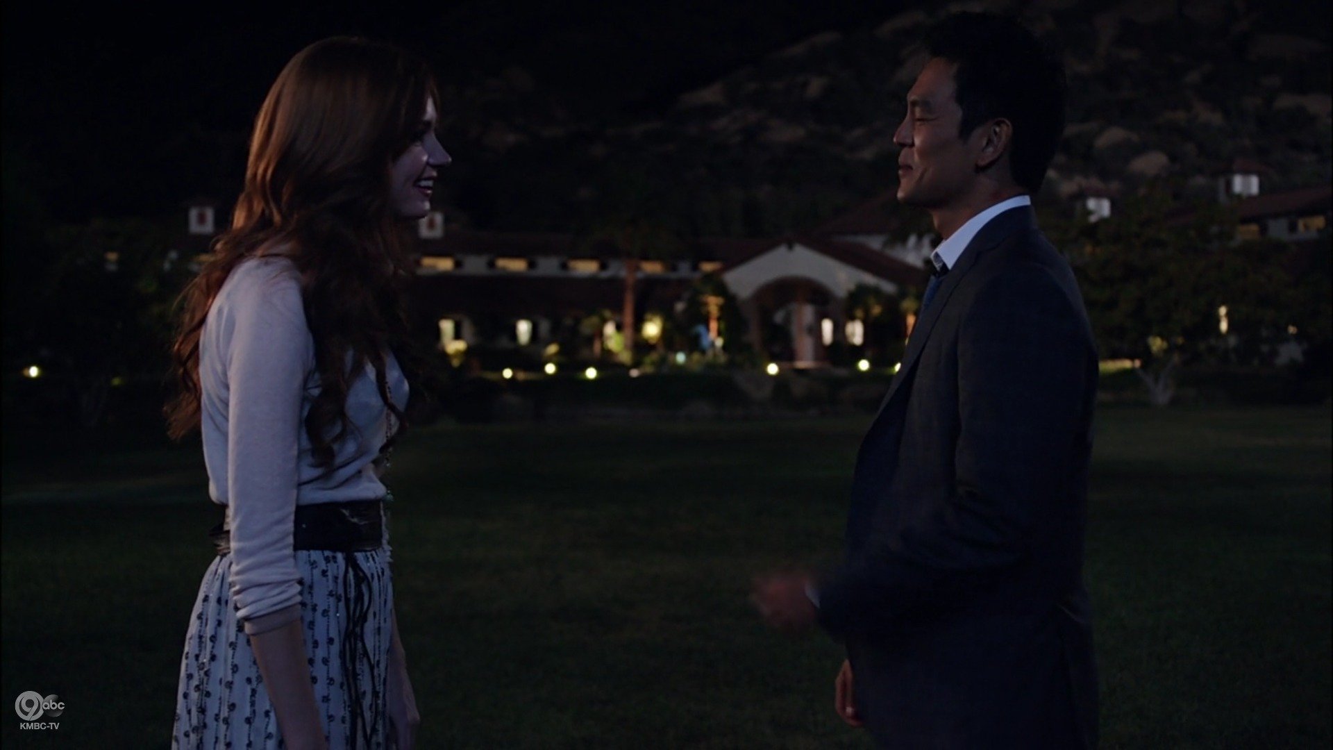 Selfie_1x05_EvenHellHasTwoBars_0601.jpg