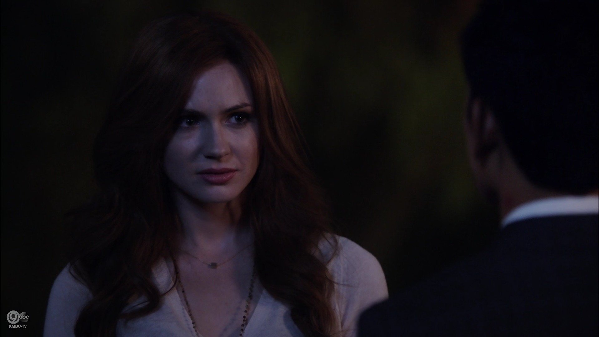 Selfie_1x05_EvenHellHasTwoBars_0604.jpg