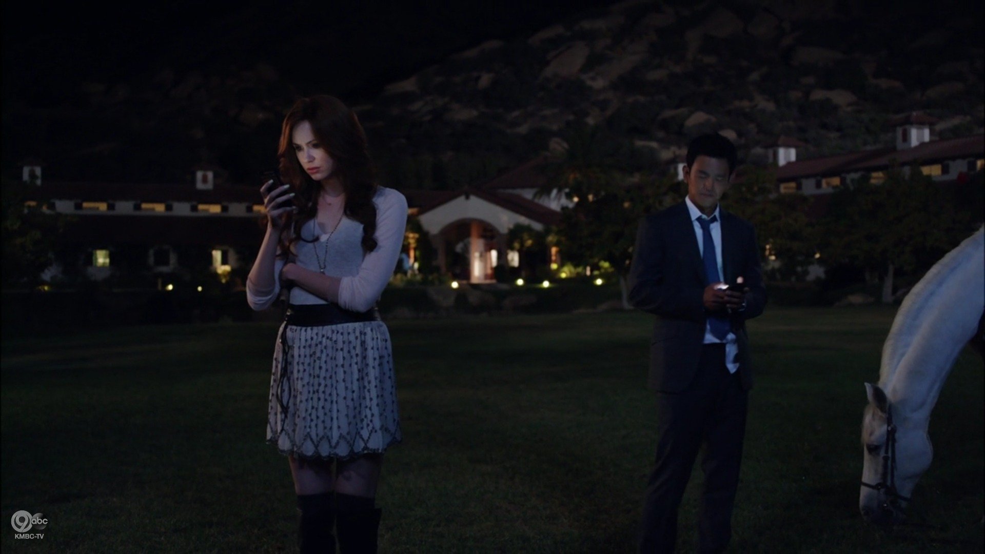 Selfie_1x05_EvenHellHasTwoBars_0648.jpg