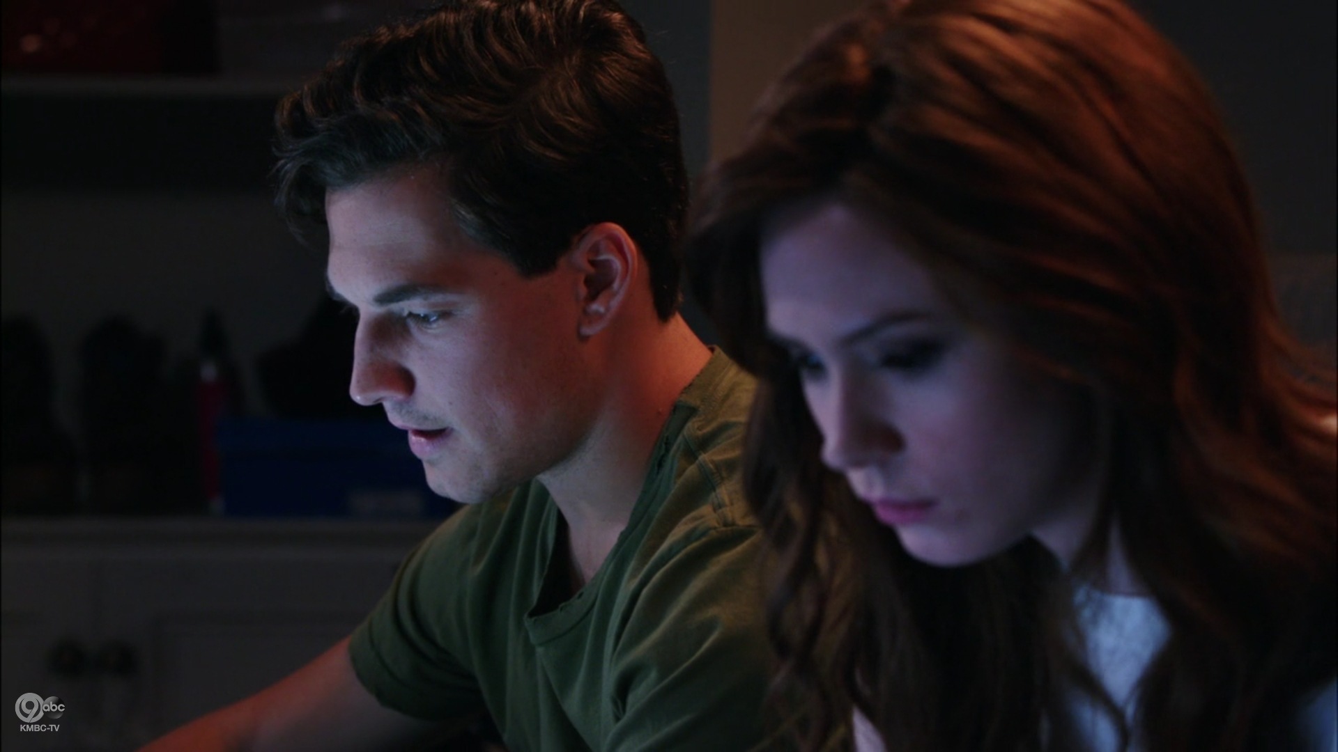 Selfie_1x09_FollowThrough_0173.jpg