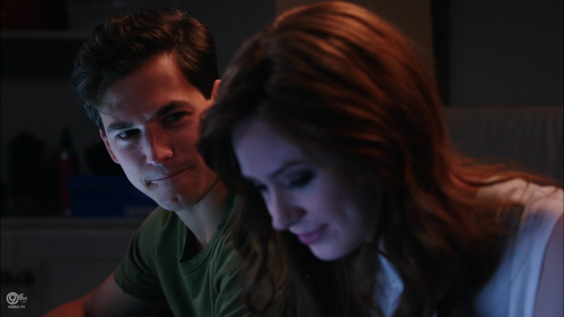 Selfie_1x09_FollowThrough_0187.jpg