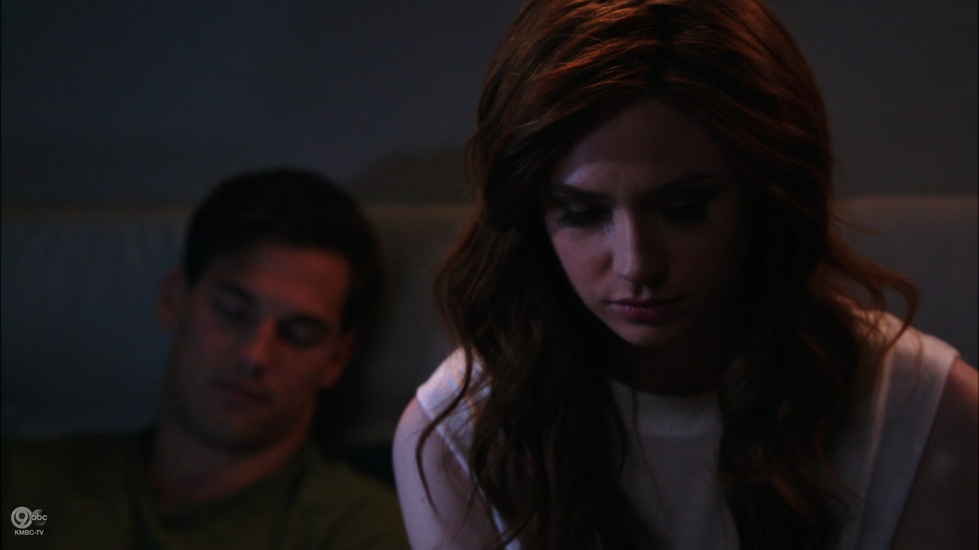 Selfie_1x09_FollowThrough_0189.jpg