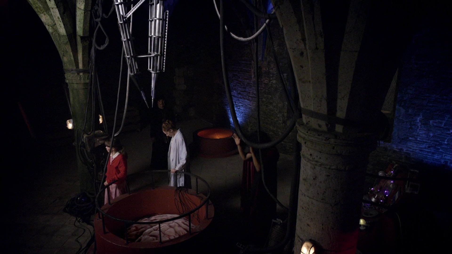 DoctorWho_5x02_TheBeastBelow_0362.jpg