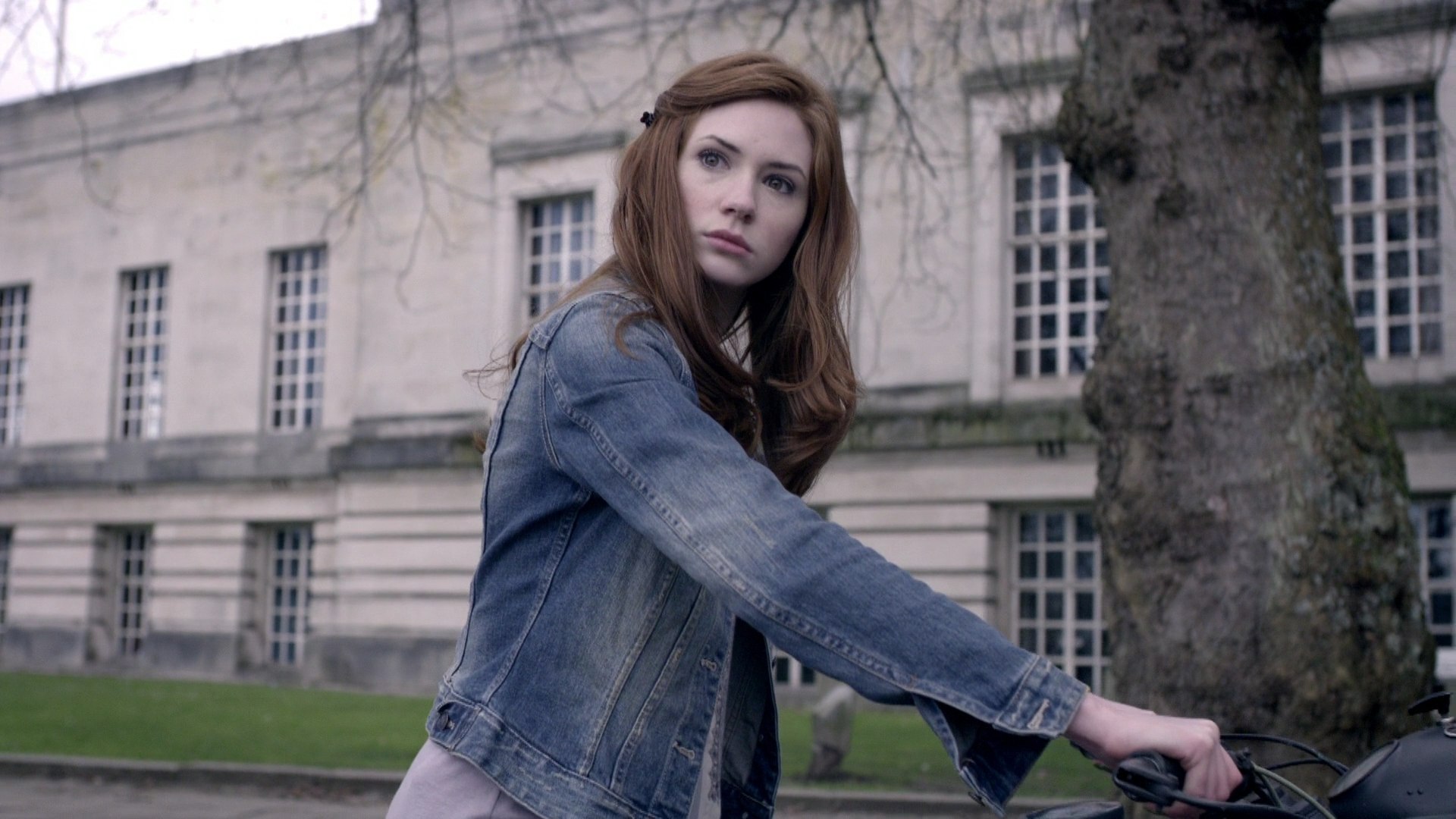 DoctorWho_6x08LetsKillHitler_0315.jpg