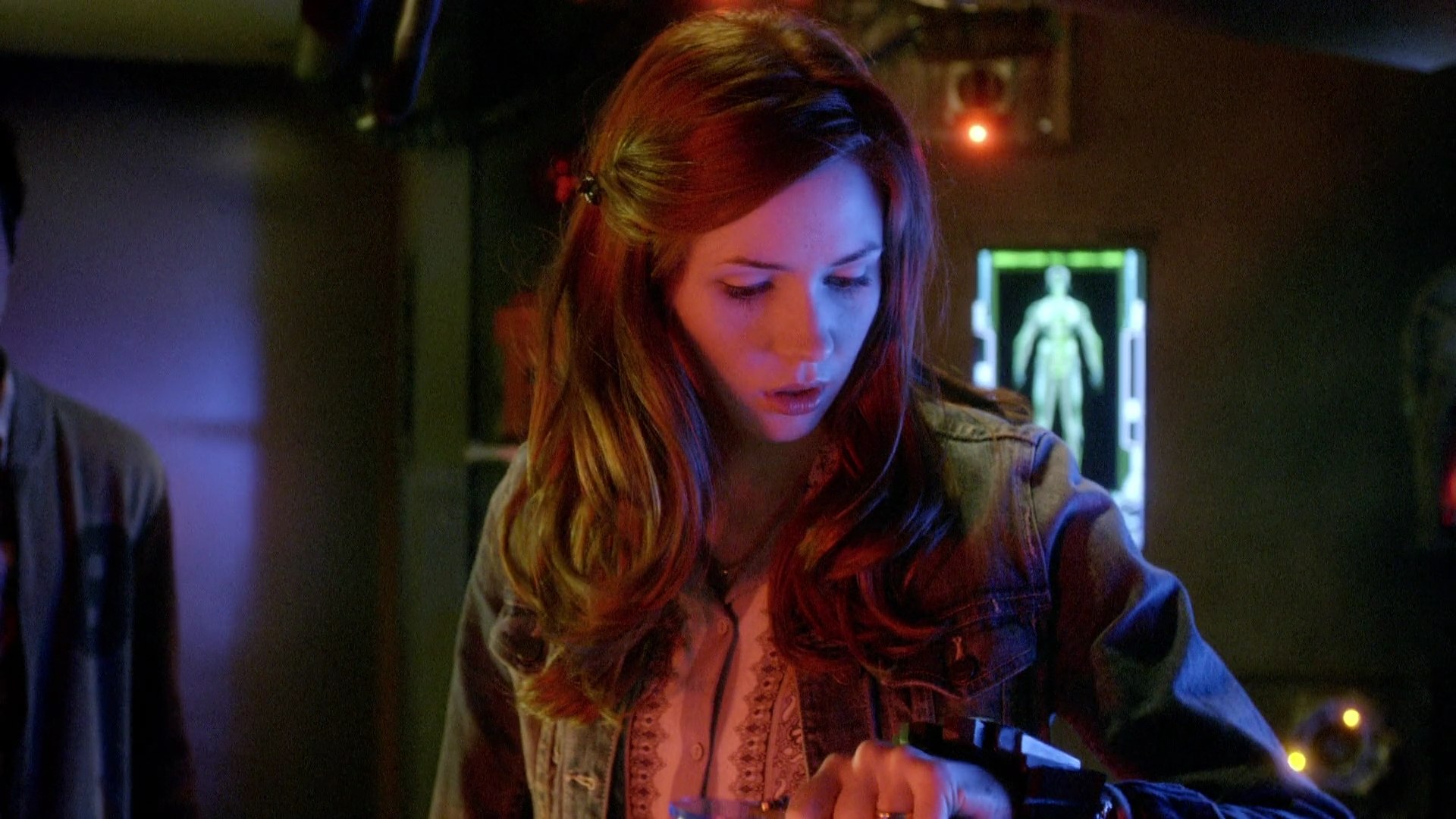 DoctorWho_6x08LetsKillHitler_0459.jpg