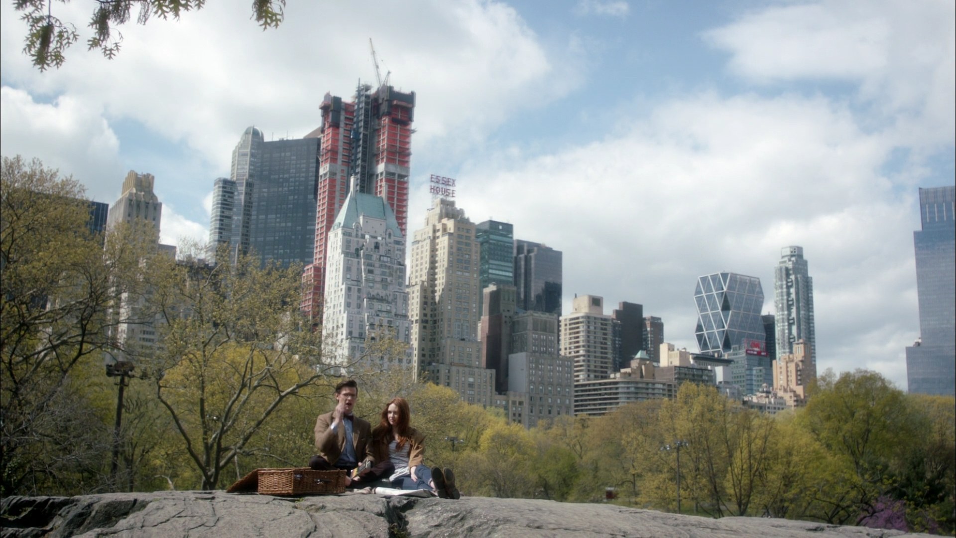 DoctorWho_7x05_TheAngelsTakeManhattan_0080.jpg