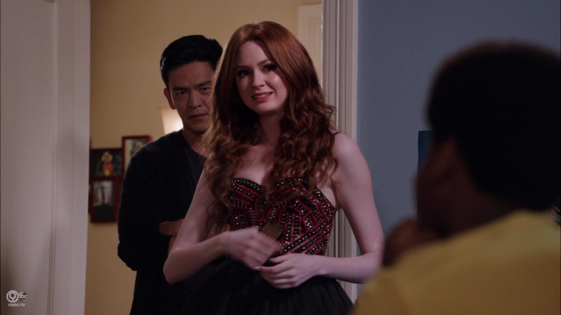 Selfie_1x04_NuggetofWisdom_0323.jpg