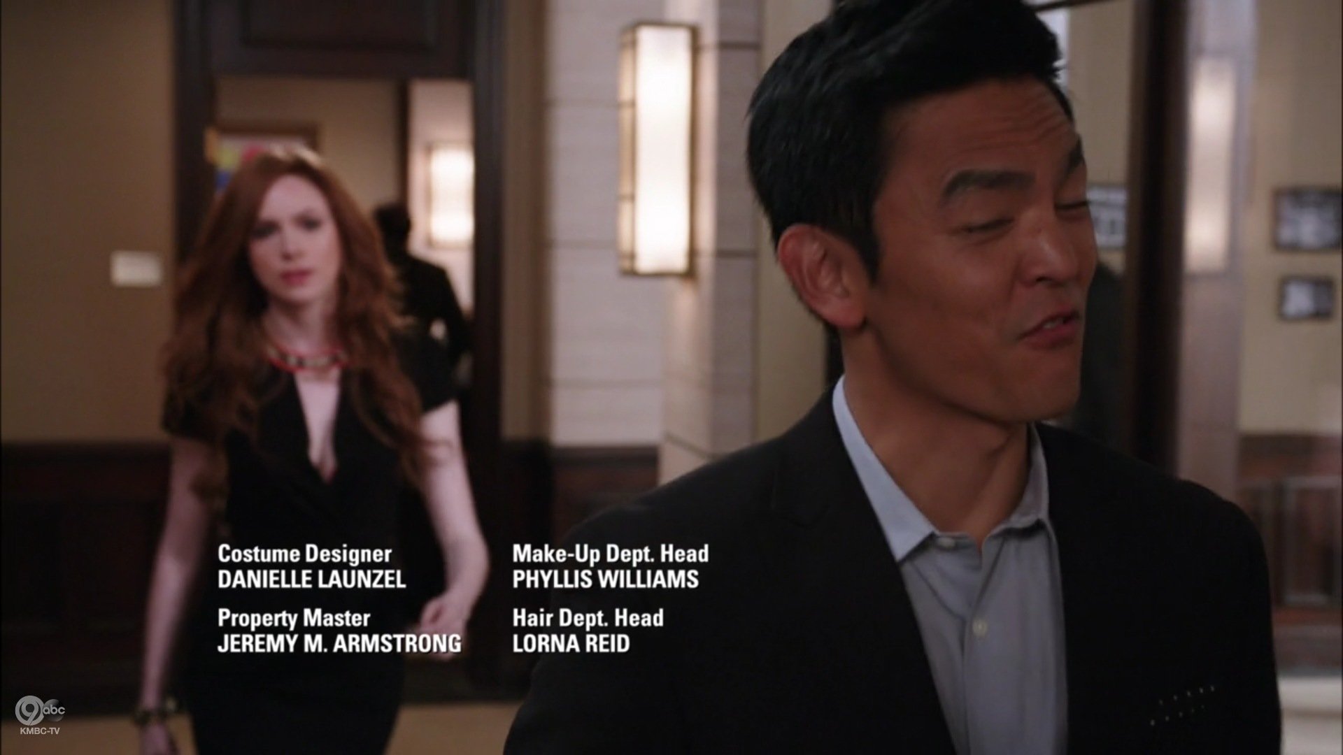 Selfie_1x04_NuggetofWisdom_0522.jpg